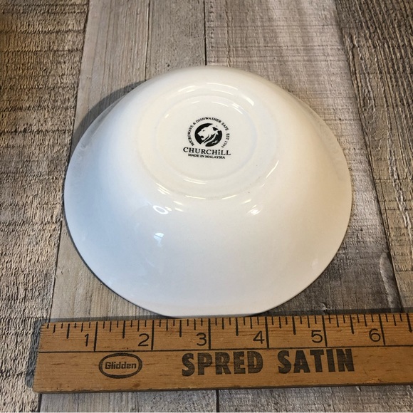 Six Churchill Blue and White Flower Bowls - Picture 4 of 4